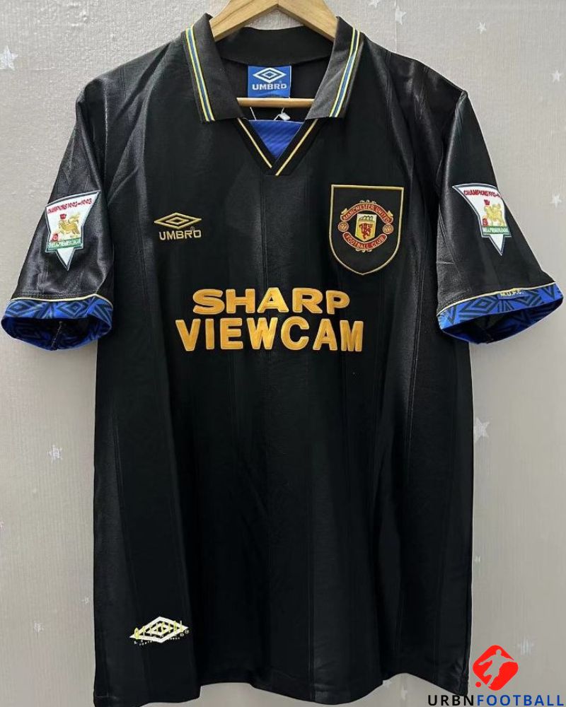 CANTONA ERIC 1993-94 (Man U) - UrbnFootball-Store