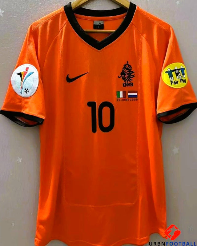 BERGKAMP DENNIS 2000-01 (Niederlande)