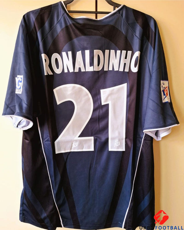 RONALDINHO 2001-02 (PSG)