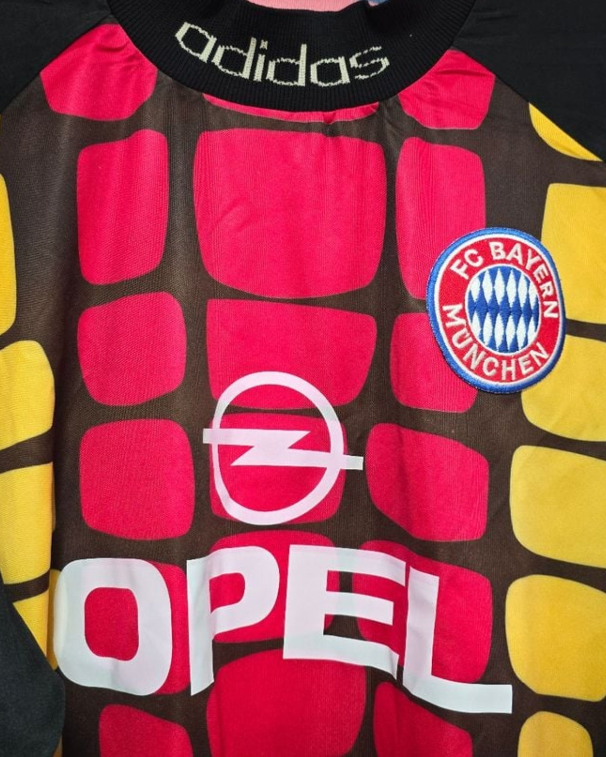 KAHN OLIVER 1994-95 (Bay M)