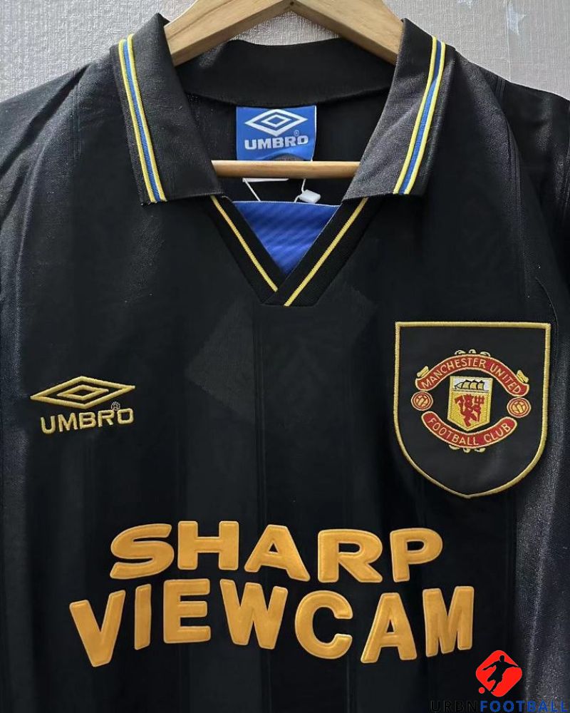 CANTONA ERIC 1993-94 (Man U) - UrbnFootball-Store