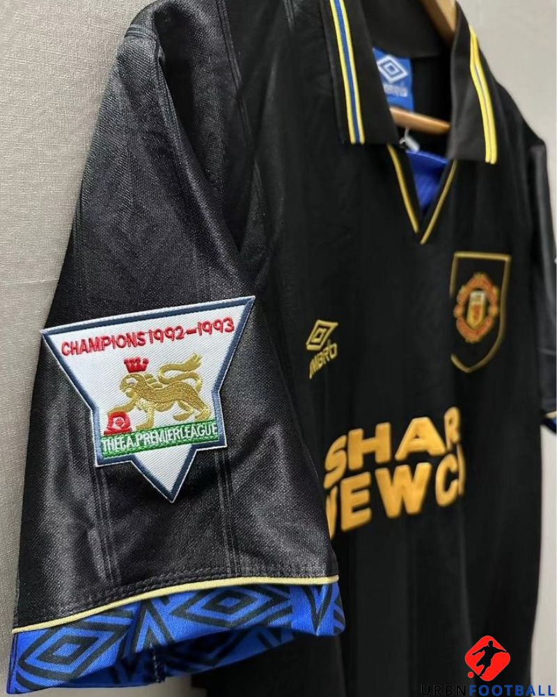 CANTONA ERIC 1993-94 (Man U) - UrbnFootball-Store