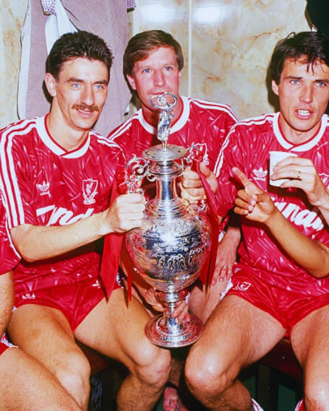 LIVERPOOL WINDBREAKER (1989-90)