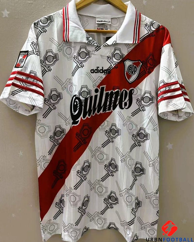 SALAS MARCELO 1997-98 (Rev)