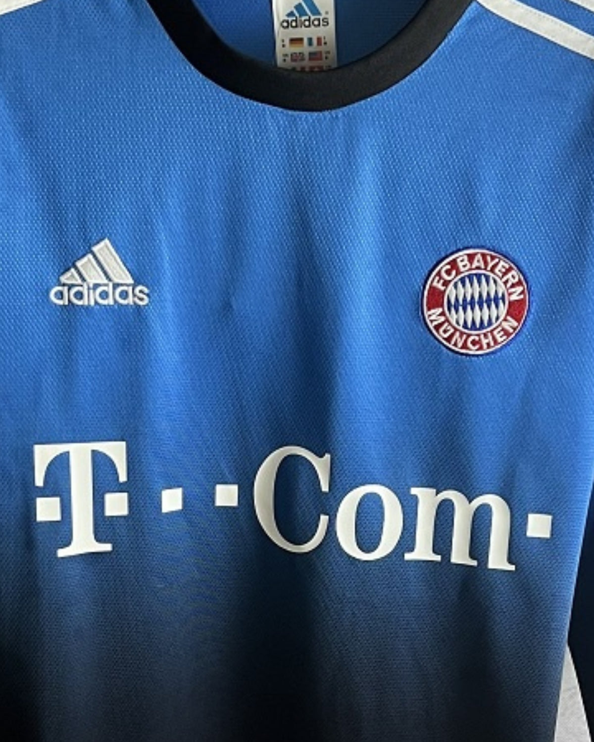 KAHN OLIVER 2002-03 (Bay M)