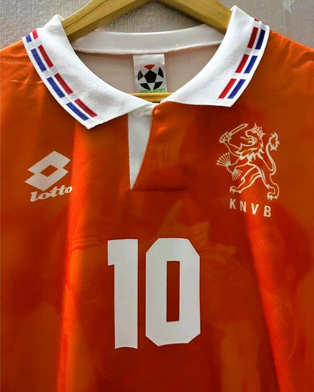 BERGKAMP DENNIS 1996-97 (Hol)