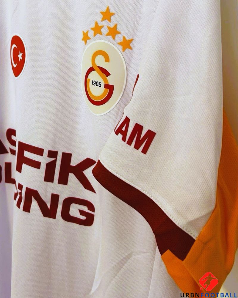 OSIMHEN VICTOR 2025-26 (Gal)