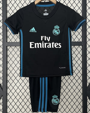 Conjunto infantil del REAL MADRID