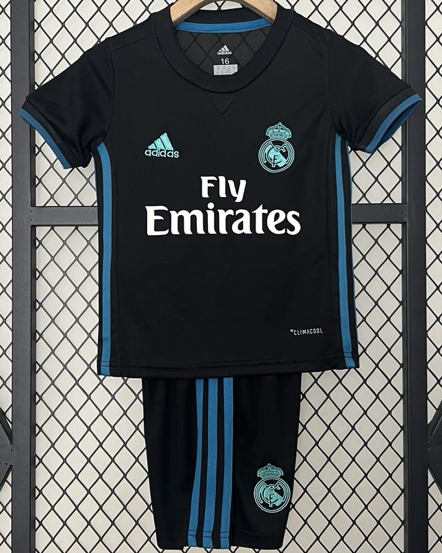 Conjunto infantil del REAL MADRID