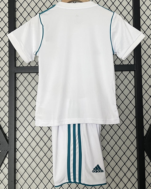 Conjunto infantil del REAL MADRID