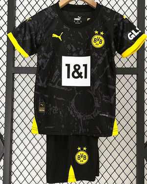 BORUSSIA DORTMUND kid kit