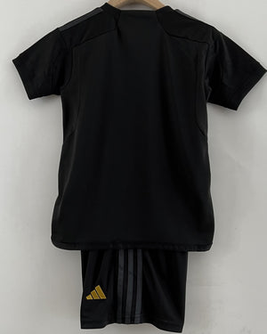 Conjunto infantil del REAL MADRID