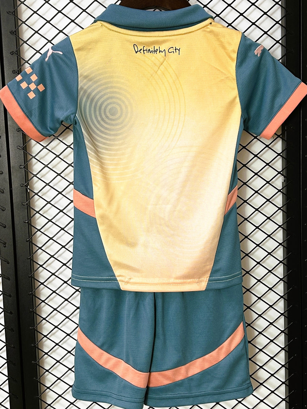 Kit infantil del MANCHESTER CITY