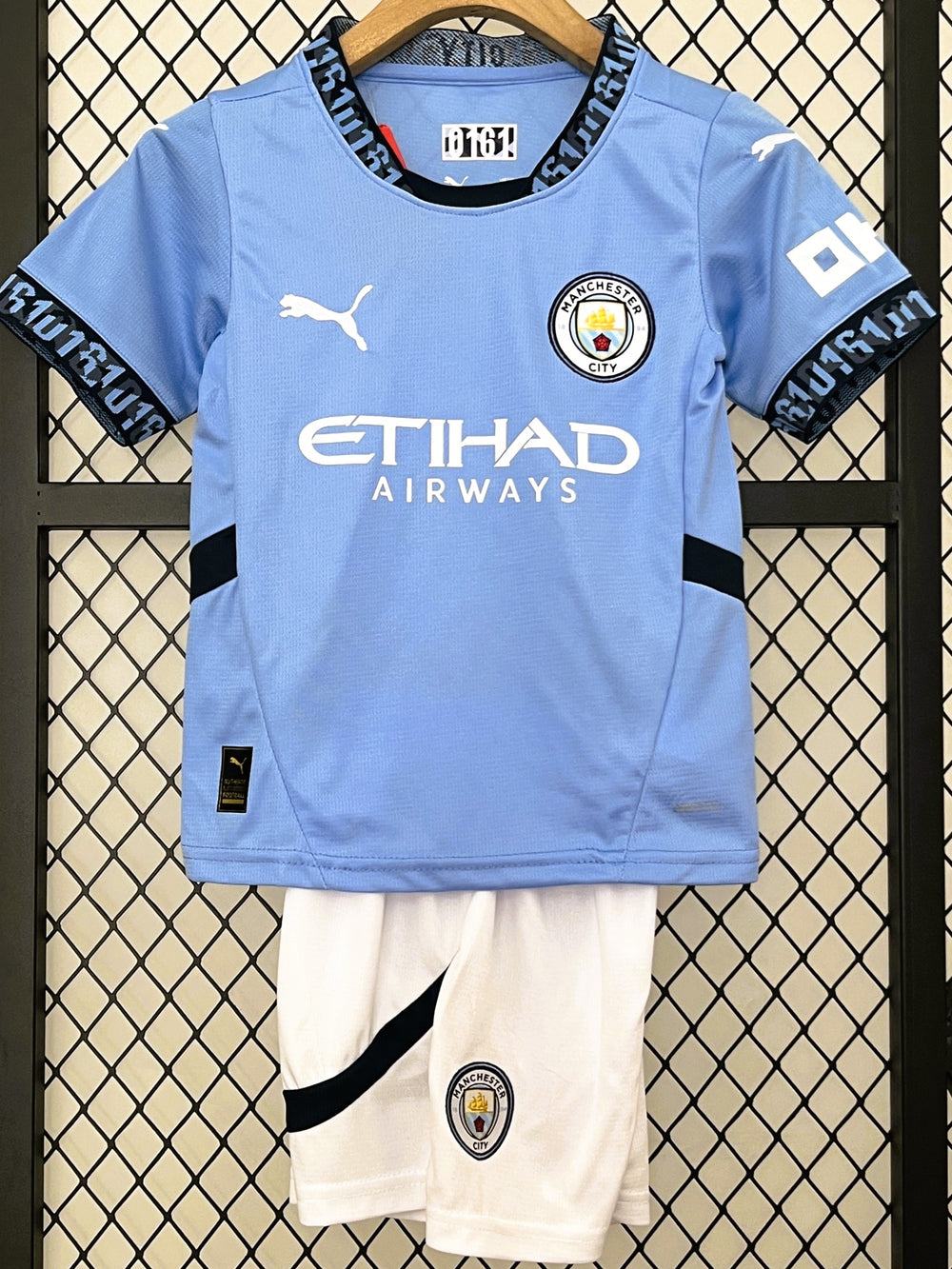 Kit infantil del MANCHESTER CITY