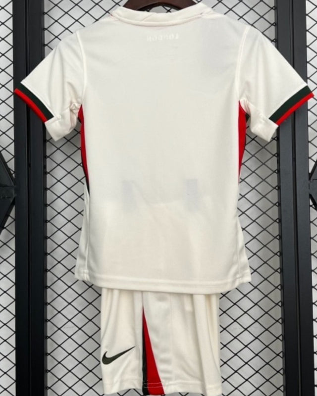 CHELSEA kid kit
