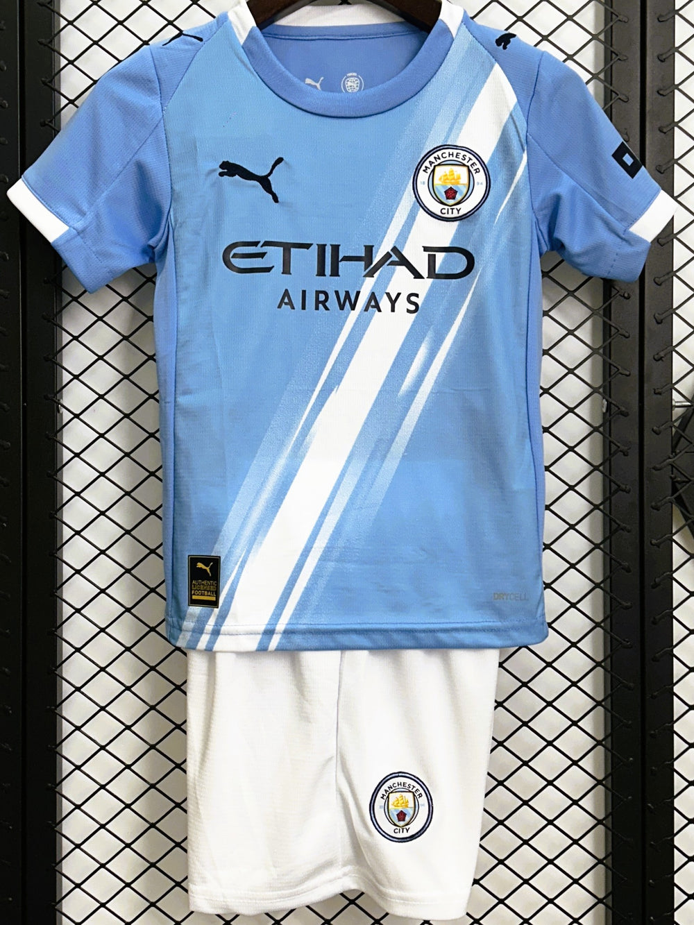 Kit infantil del MANCHESTER CITY