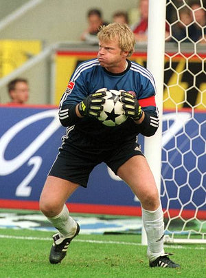 KAHN OLIVER 2002-03 (Bay M)