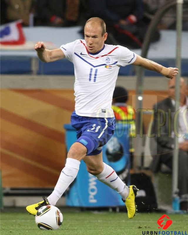 ROBBEN ARJEN 2010-11 (Hol)