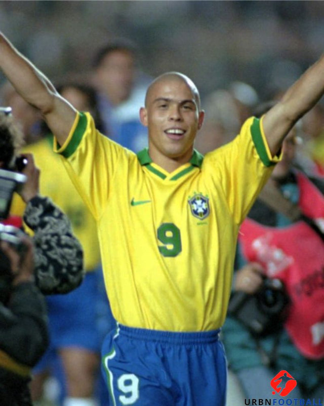 RONALDO 1996-97 (BH)