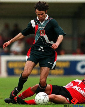 GIGGS RYAN 1994-95 (Wal)